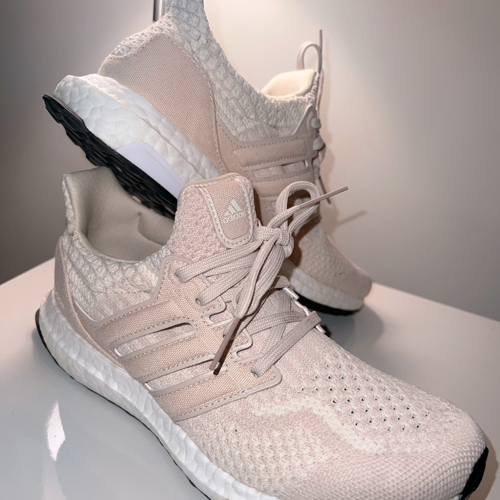 Adidas Ultraboost sneakers. Size 5.5. In excellent condition.